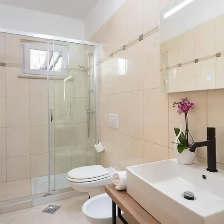 35 Apartament *
